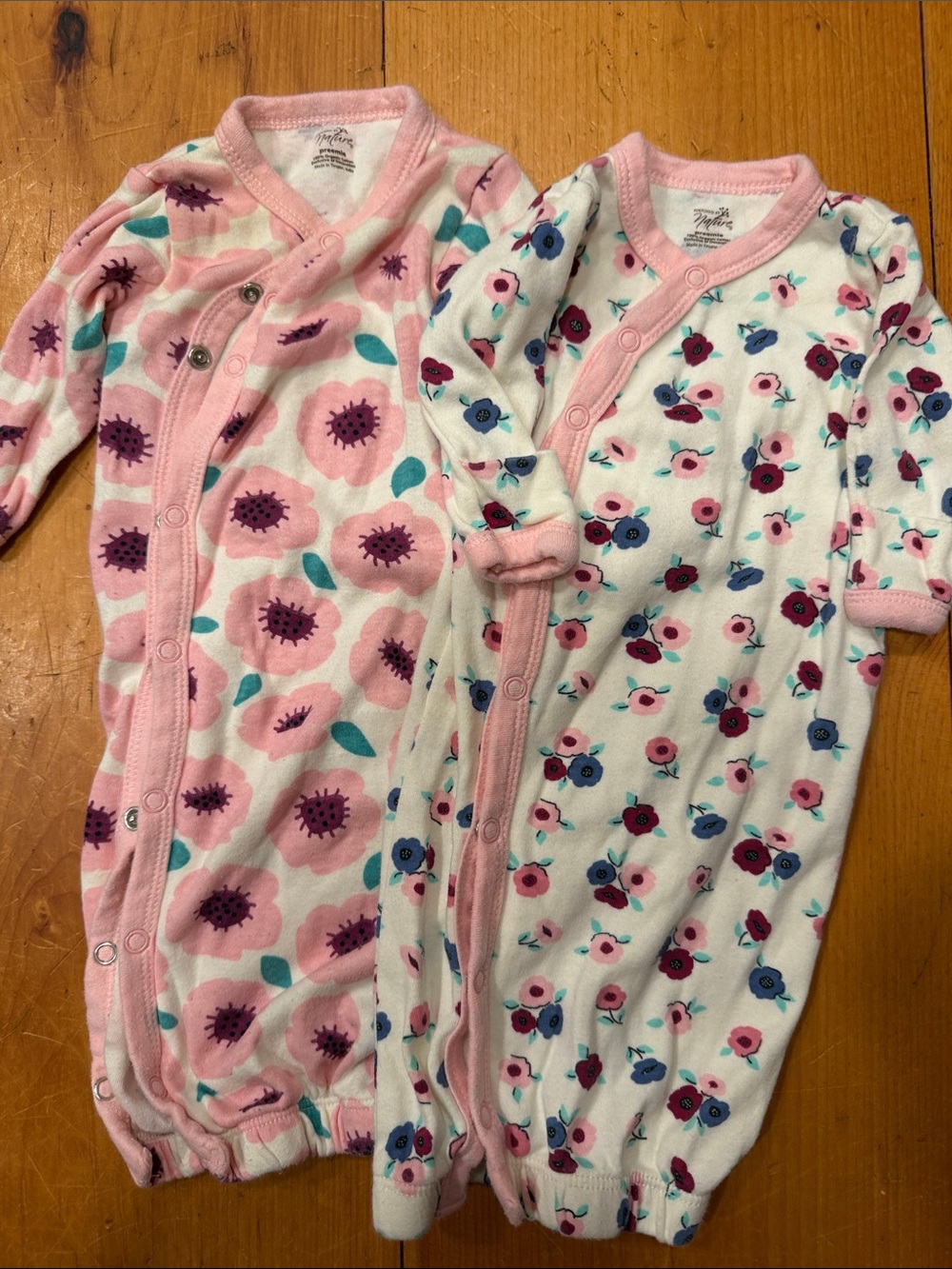 2 PC Touched by nature Preemie Baby gowns Pink Floral Snap Front Preemie